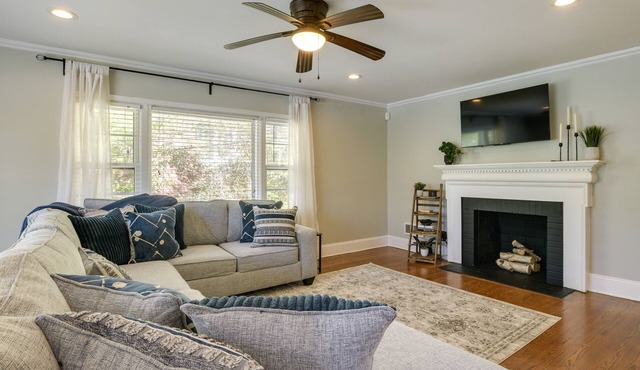 Fayetteville Vacation Rental - 1 Mi to Downtown!