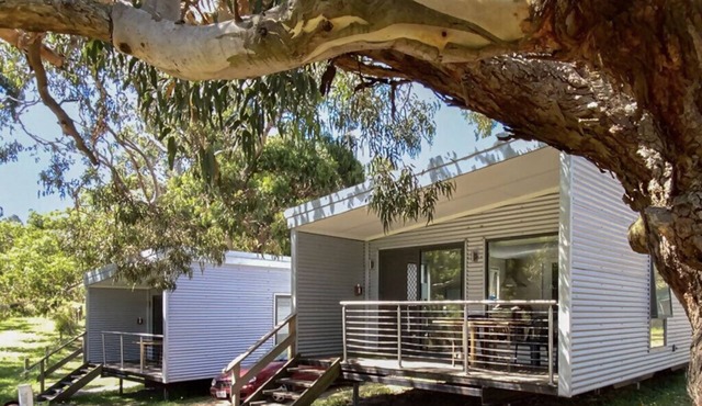 FDE 5 - FAMILY DELUXE 2 BEDROOM CABIN