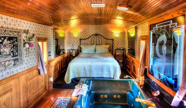 Featherbed Railroad B&B Resort