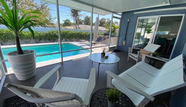 ☆Featured on HGTV☆ Heated Pool, SleepNumber Beds, Beach Cruisers