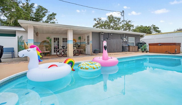 Featured on Magnolia Ntwk Beachfront Bargain Hunt: Heated POOL, minutes to beach