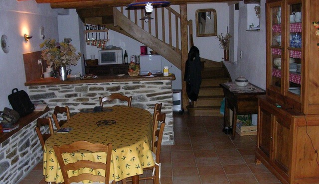 FEATURES OF HOUSE ST ANDRE DE LANCIZE