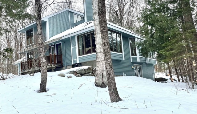 February Vacation Availability! Ski Mountain home, sleeps 11; Free EV charger