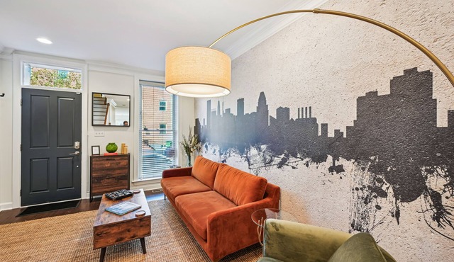 Federal Hill Luxury Experience in Charm City