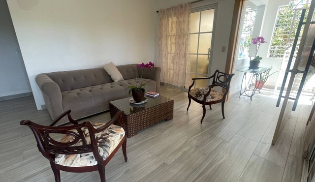 Feel at home 4 min from the Int. las Americas airport and 6 min from the beach.