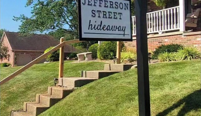 Feel right at home in the Heart of Hermann, with Trolly pick-up at front door.