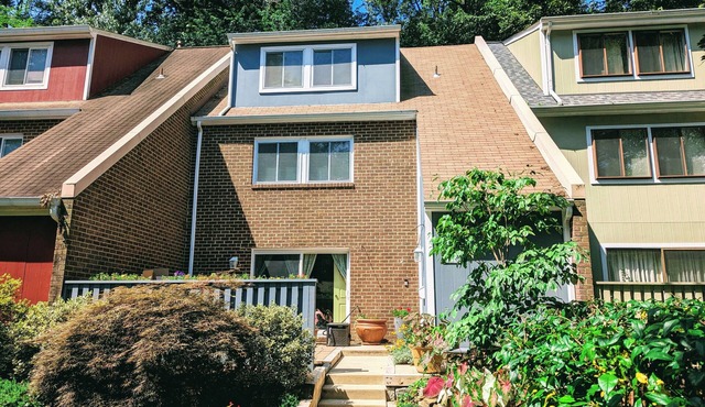 Feel right at home in this spacious 4 BDRM, 3.5 bath townhome in Reston, VA