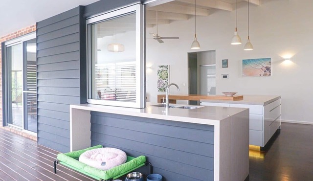 Feel the magic of Moffat! Steps to the beach/cafes