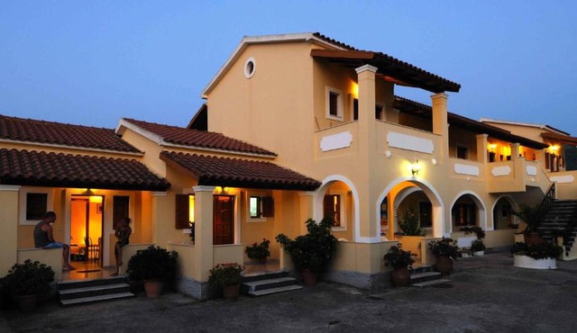 Feeloxenia Corfu Apartments