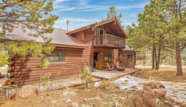 Feels Like Home Cozy Cabin