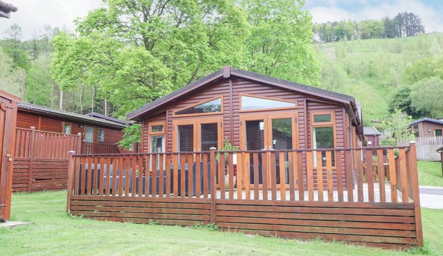 FELL VIEW LODGE, family friendly, with a garden in Troutbeck