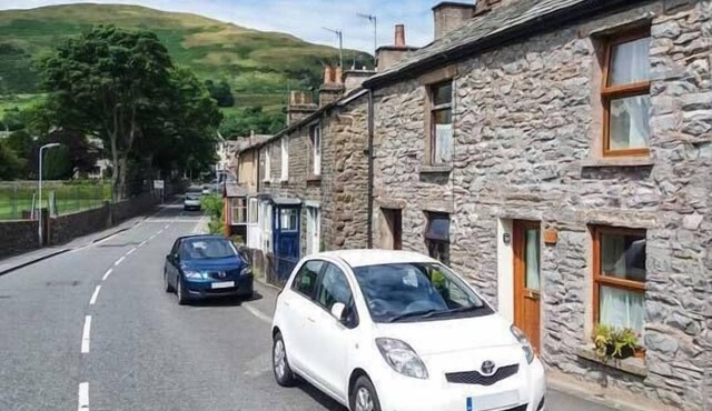 FELLS COTTAGE, pet friendly, character holiday cottage in Sedbergh