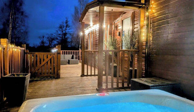 Felmoor Park Northumberland Lodge With Hot Tub - 4