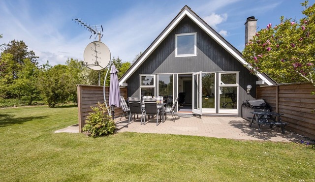 "Femija" - 500m to the fjord by Interhome
