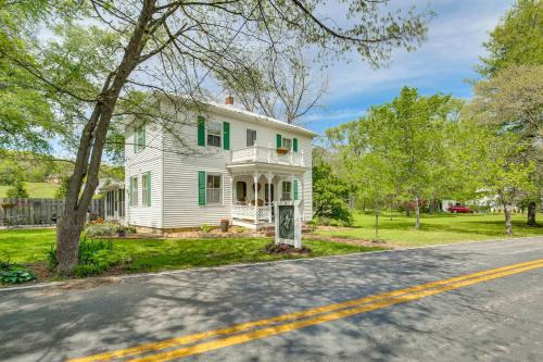 Femme Osage Haus Getaway with Hot Tub in Augusta!