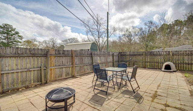 Fenced-In Yard + Patio: Pet-Friendly Carriere Home