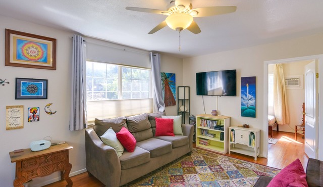 Fenced Yard & Grill: Orville Cottage Near Trails!