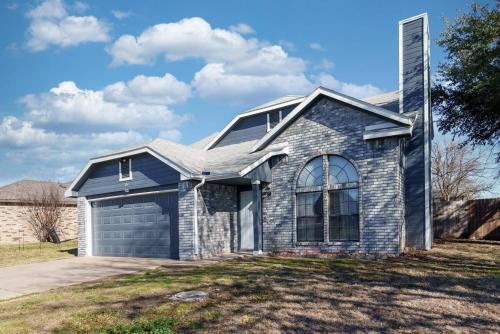 Fenced Yard Patio & Grill Pet Friendly