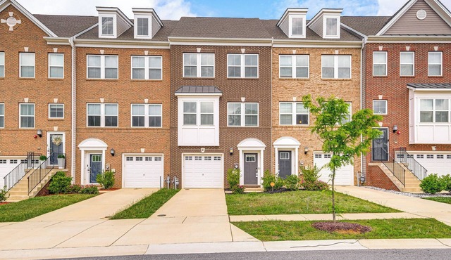 Fenced Yard: Spacious Southern Maryland Townhome!