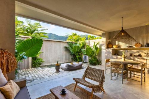 Fenella 1 BR Private Pool Villa