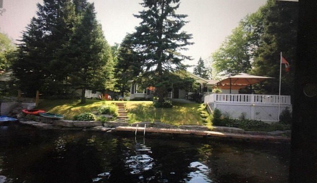 Fenelon Falls Riverside Cottage