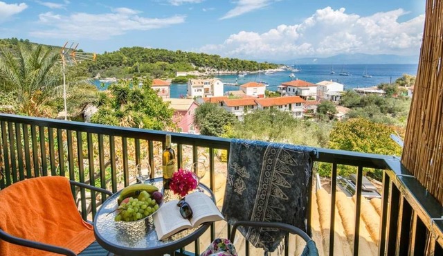 Fenia's Studio - Charming Getaway in Gaios, Paxos