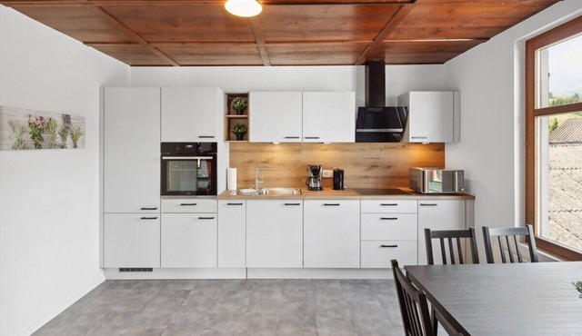 FENUS Apartment Mountain View | Parking | Kitchen