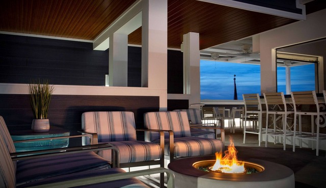 Fenwick Shores, Tapestry Collection by Hilton