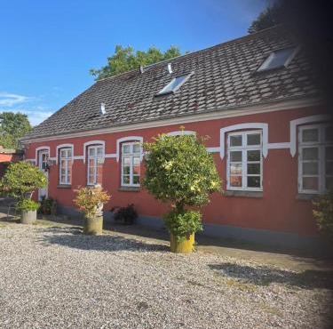 Ferielejlighed Thyregod, Give