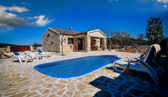 Ferienhaus Anita 2 mit Pool
