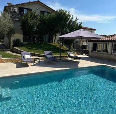 Ferienhaus Marija mit Pool
