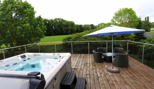 Ferienvilla "Leons Holiday Homes"