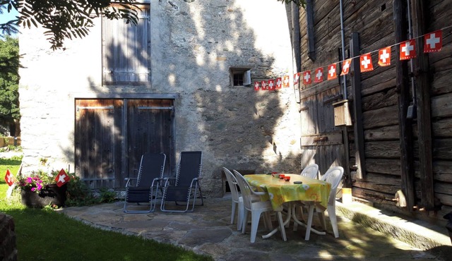 Ferienwohnungen im Schloss, (Nufenen). by Interhome