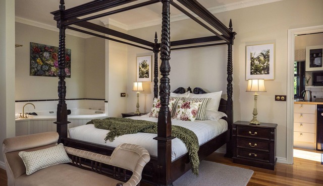 Fern Cottage - Romantic spa cottage in Mount Dandenong