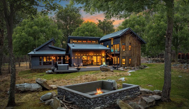 Fern Hollow - Hot Tub, Fire Pit & Mountain View