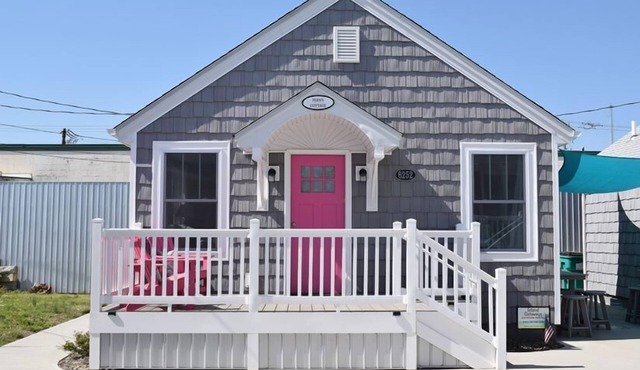 Fern's Cottage- Renovated In-Town Cottage