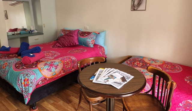 Fern's Miners Rest Cabin 3, Qb plus Sb, A/C pet friendly