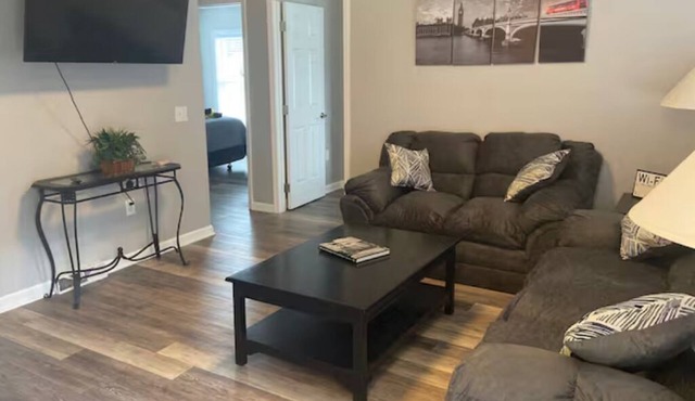 Ferndale Fashion Getaway 2-bedroom apartment