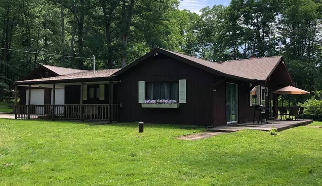 FernRockCabin- A Peaceful getaway in the Laurel Highlands of PAn