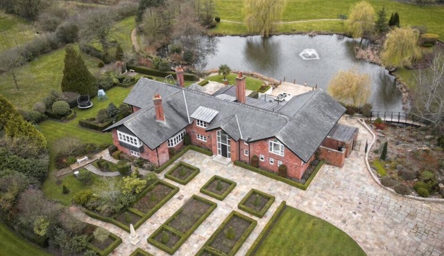 Fernside Stunning Home in Cheshire