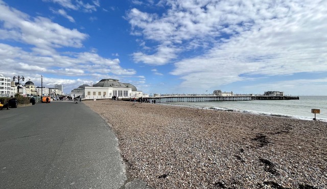 Ferring Marine by inspirestays.com - an apartment that sleeps 4 guests in 2 bedrooms