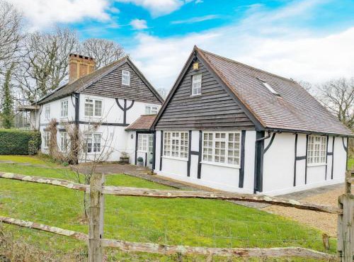 Fewhurst Cottage - Billingshurst