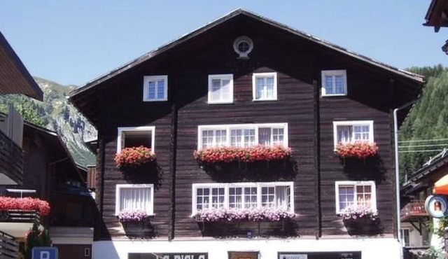 Fewo mit Blick auf die Berge by Interhome