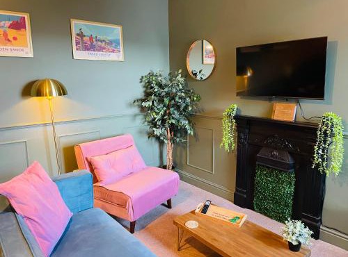 Ffau Bach - Little Den