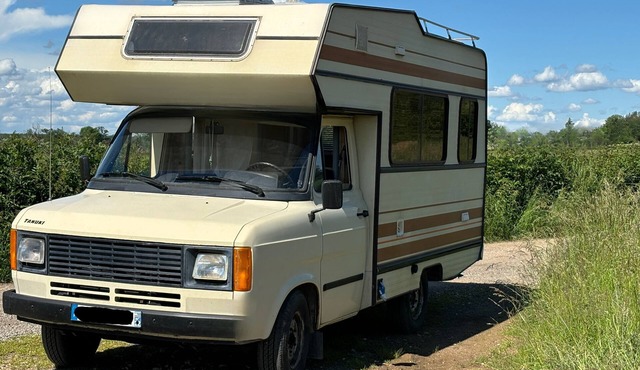 Ficelle, Nuitée en Camping-car Vintage