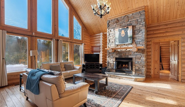 Fiddler Lake Resort - Deer 4