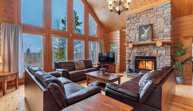 Fiddler Lake Resort - Deer 90