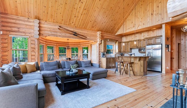 Fiddler Lake Resort - Deer 81