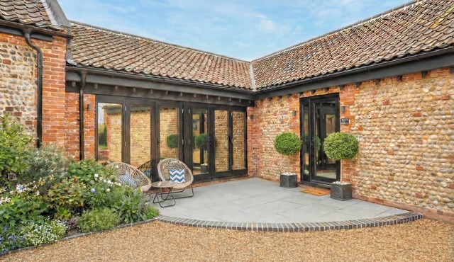 Field Barn | Winterton Cottages