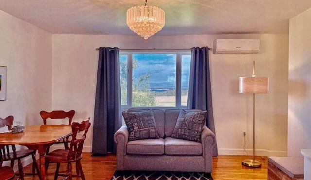 Field & Bay Apartment